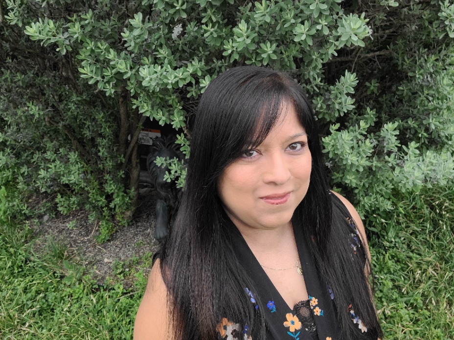 Elisabeth Zaragoza LPC